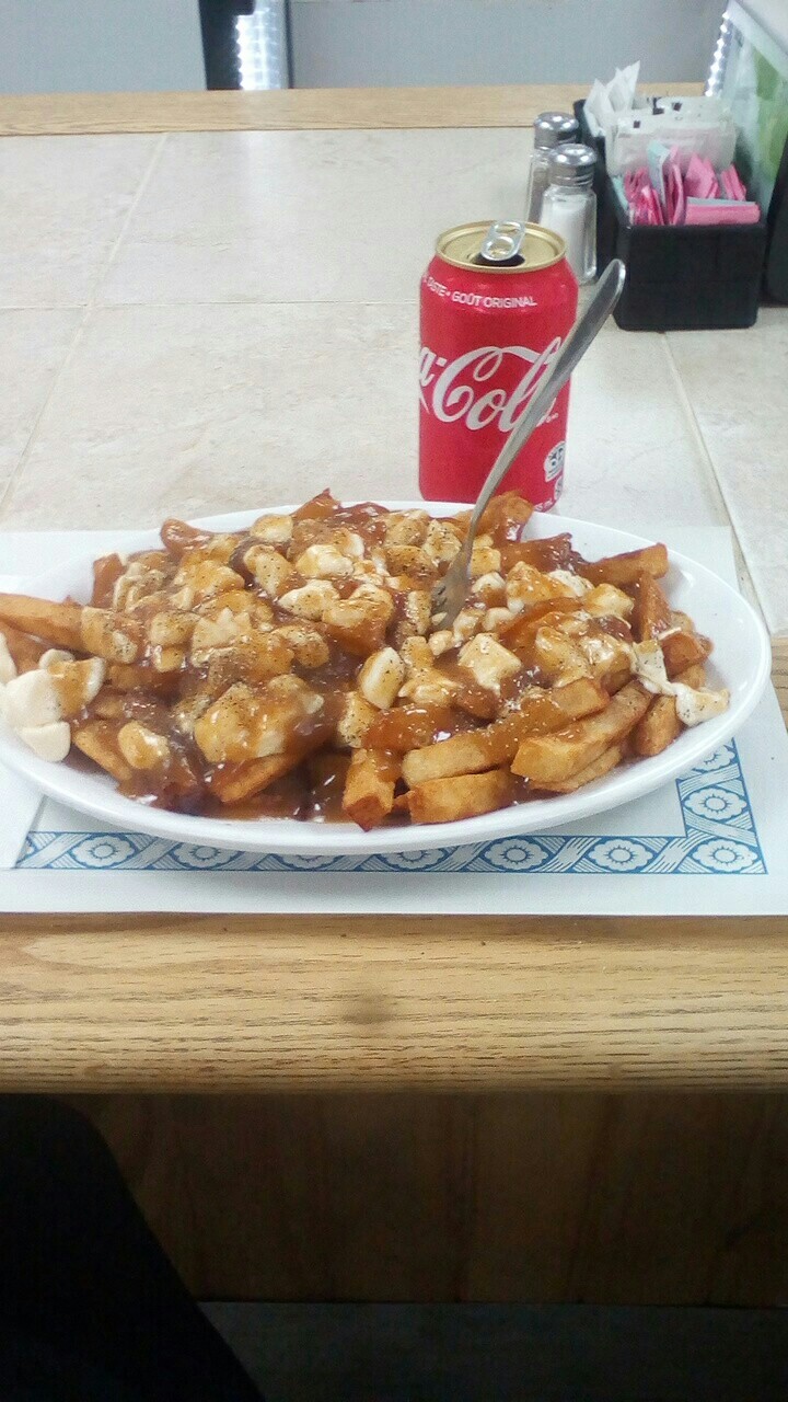Cantine la Philomène 265 | 564 QC-265, Fortierville, QC G0S 1J0, Canada | Phone: (819) 698-7234