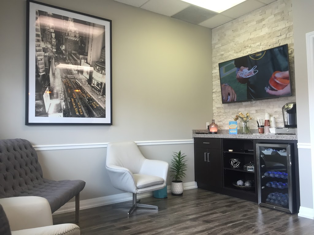 VIVA Dental | 289 Dundas St E Unit 4, Mississauga, ON L5A 1X1, Canada | Phone: (905) 232-8482