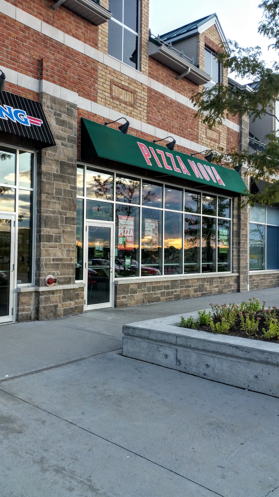 Pizza Nova | 1700 King Rd, King City, ON L7B 0N1, Canada | Phone: (416) 439-0000