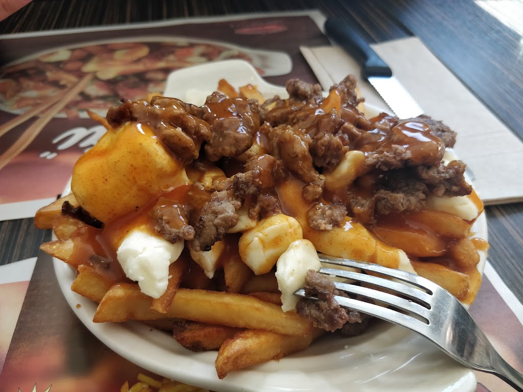 Stratos Pizzeria | 2660 Ch Ste-Foy, Québec, QC G1V 1V2, Canada | Phone: (418) 659-5555