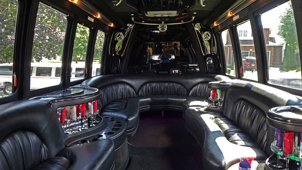Jerrys Limousine Service | 652 Lorne St, New Glasgow, NS B2H 4L5, Canada | Phone: (902) 752-8811