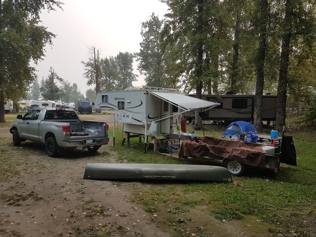 Sandy Point Beach Campground | 2100 Sandy Point Rd, Salmon Arm, BC V1E 2Z8, Canada | Phone: (250) 253-5309