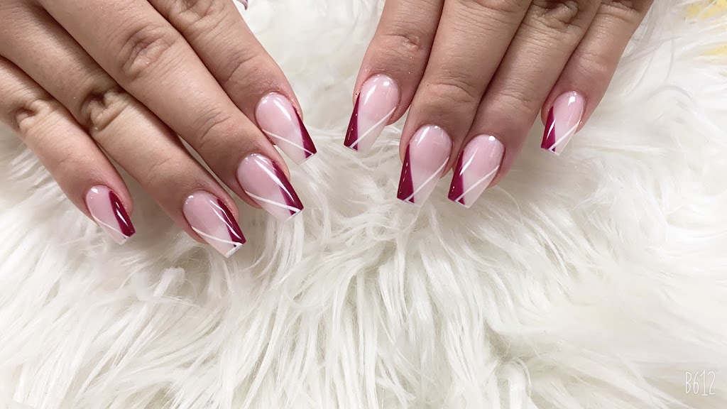 MOI nails & beauty | 1001 Rymal Rd E, Hamilton, ON L8W 3M2, Canada | Phone: (905) 387-9772