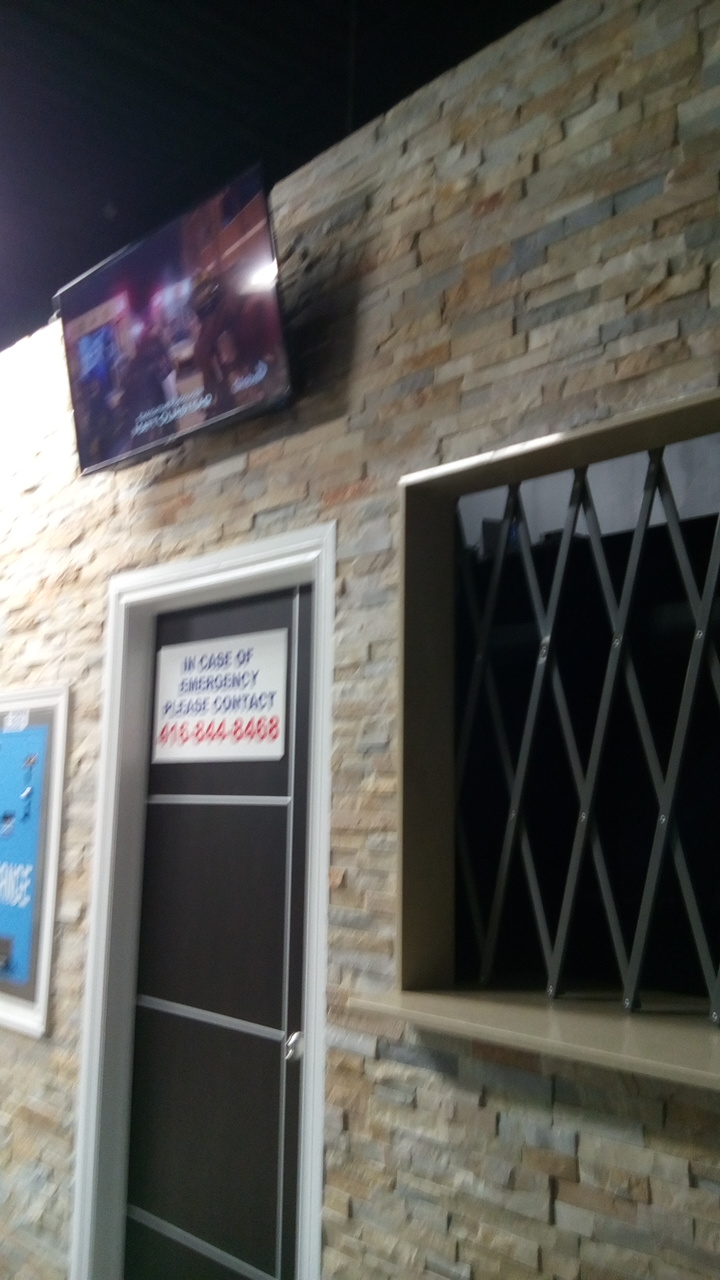 Star Coin Laundry | 6210 Finch Ave W, Etobicoke, ON M9V 0A1, Canada | Phone: (416) 844-8468