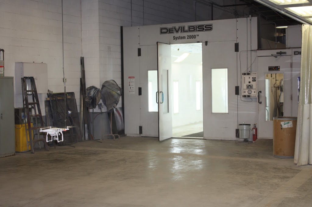 Town and Country Chrysler Auto Body and Collision Centre | 2021 Rogers Rd, Perth, ON K7H 3P4, Canada | Phone: (613) 201-2500