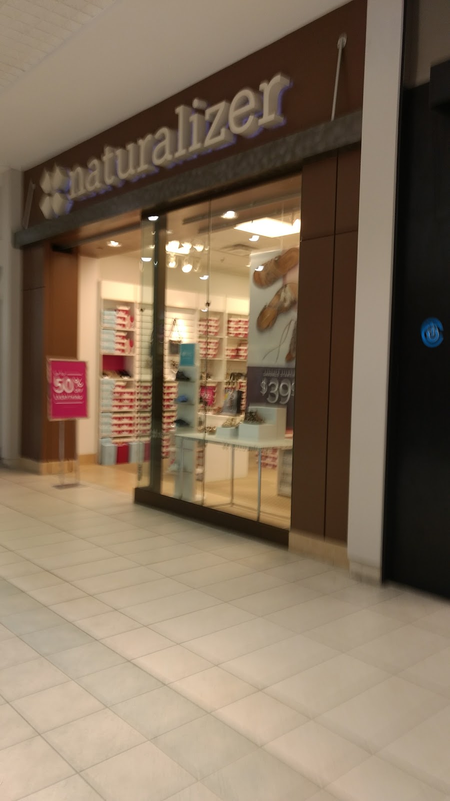 Naturalizer | Burlington Centre 777 Guelph Line B4A, Burlington, ON L7R 4K2, Canada | Phone: (905) 632-3641