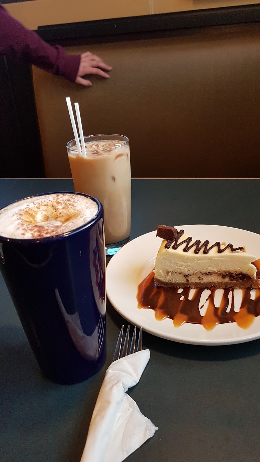 Grace Cafe | 2207 Henderson Hwy, East Saint Paul, MB R2E 0B8, Canada | Phone: (204) 338-2229