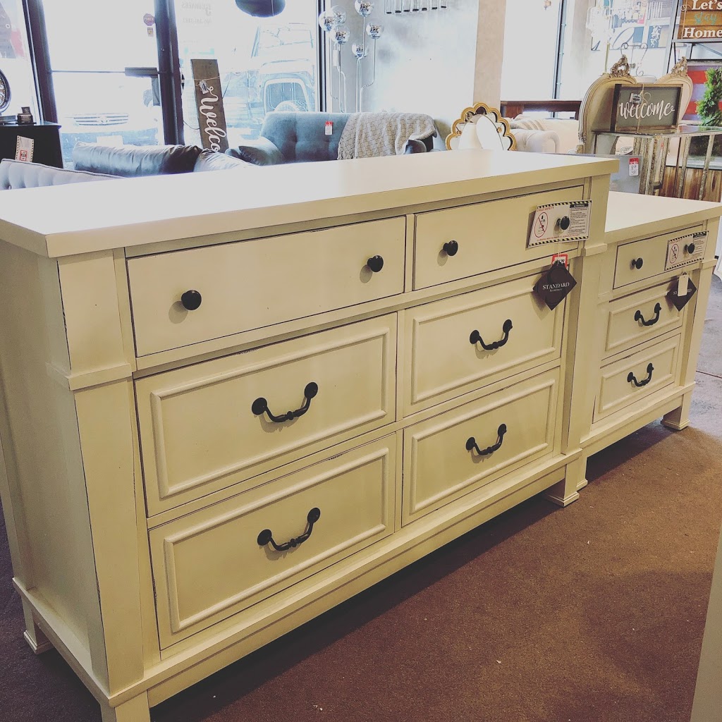 5 Corners Furniture | 4034 Portage Rd, Niagara Falls, ON L2E 6A1, Canada | Phone: (905) 401-3483