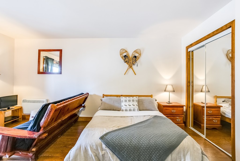 Le NOMADE Mont-Tremblant | 439 Chemin de la Côte aux Trembles, Lac-Supérieur, QC J0T 1J0, Canada | Phone: (819) 688-3994