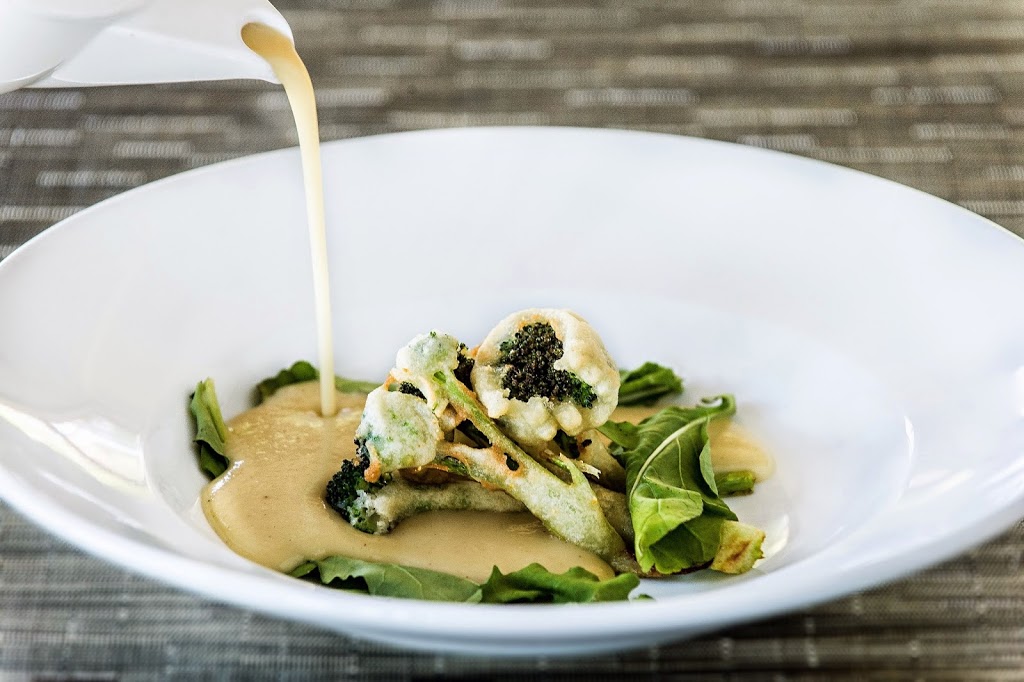 Friday Harbor House | 130 West St, Friday Harbor, WA 98250, USA | Phone: (360) 378-8455