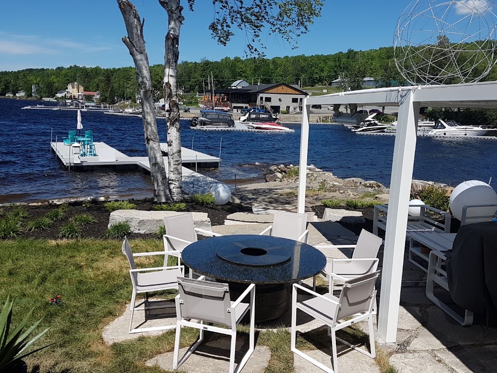 Table BBQ Nevot | 1221 Chem. de Ladds Mills, Coaticook, QC J1A 2S2, Canada | Phone: (418) 717-2444