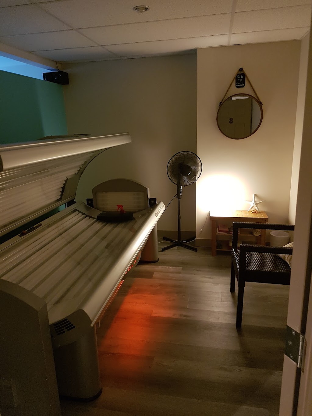 Bronzage des Tropiques Plus | 243 4e Rue, Thetford Mines, QC G6G 5A3, Canada | Phone: (418) 338-1474