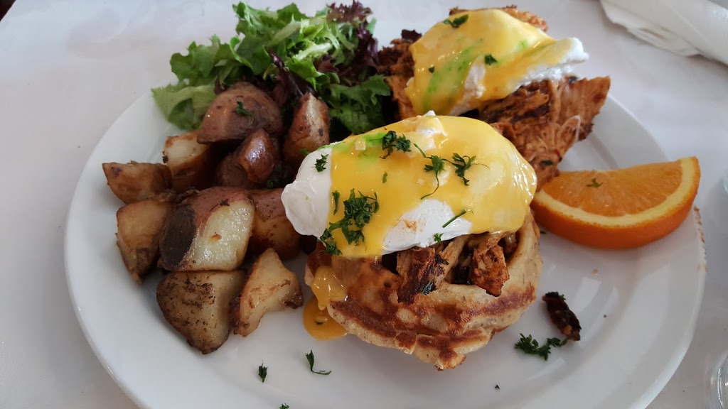 Huevos Gourmet | 2888 Lake Shore Blvd W, Etobicoke, ON M8V 1J2, Canada | Phone: (416) 503-4313