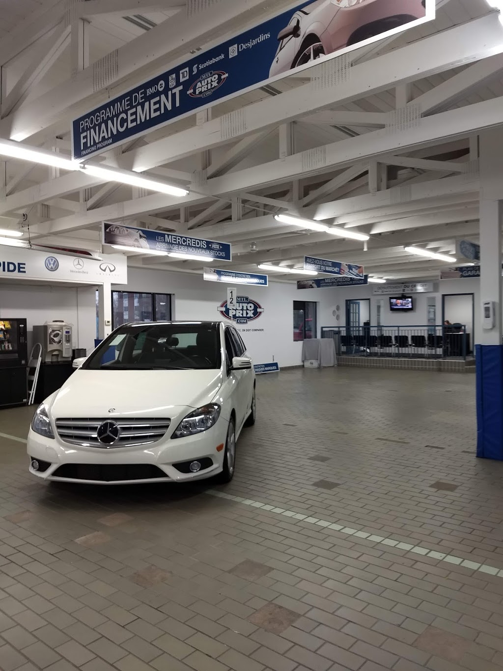 Montréal Auto Prix | 3475 Boulevard Taschereau, Saint-Hubert, QC J4T 2G1, Canada | Phone: (514) 593-9020