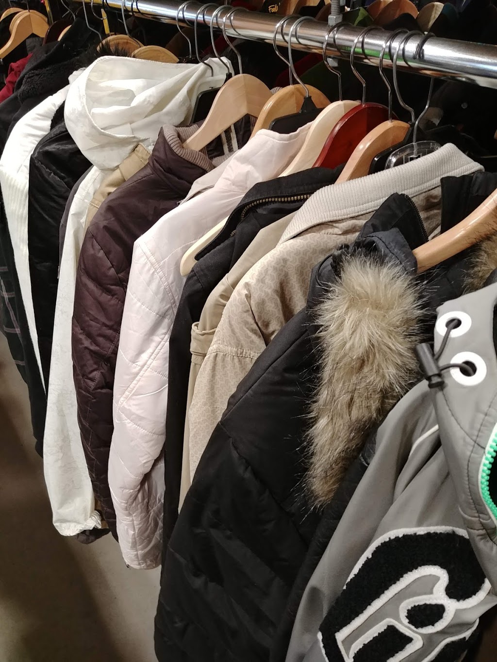 Re-Use-It-Centre | 8000 Nesters Rd, Whistler, BC V0N 1B8, Canada | Phone: (604) 932-1121