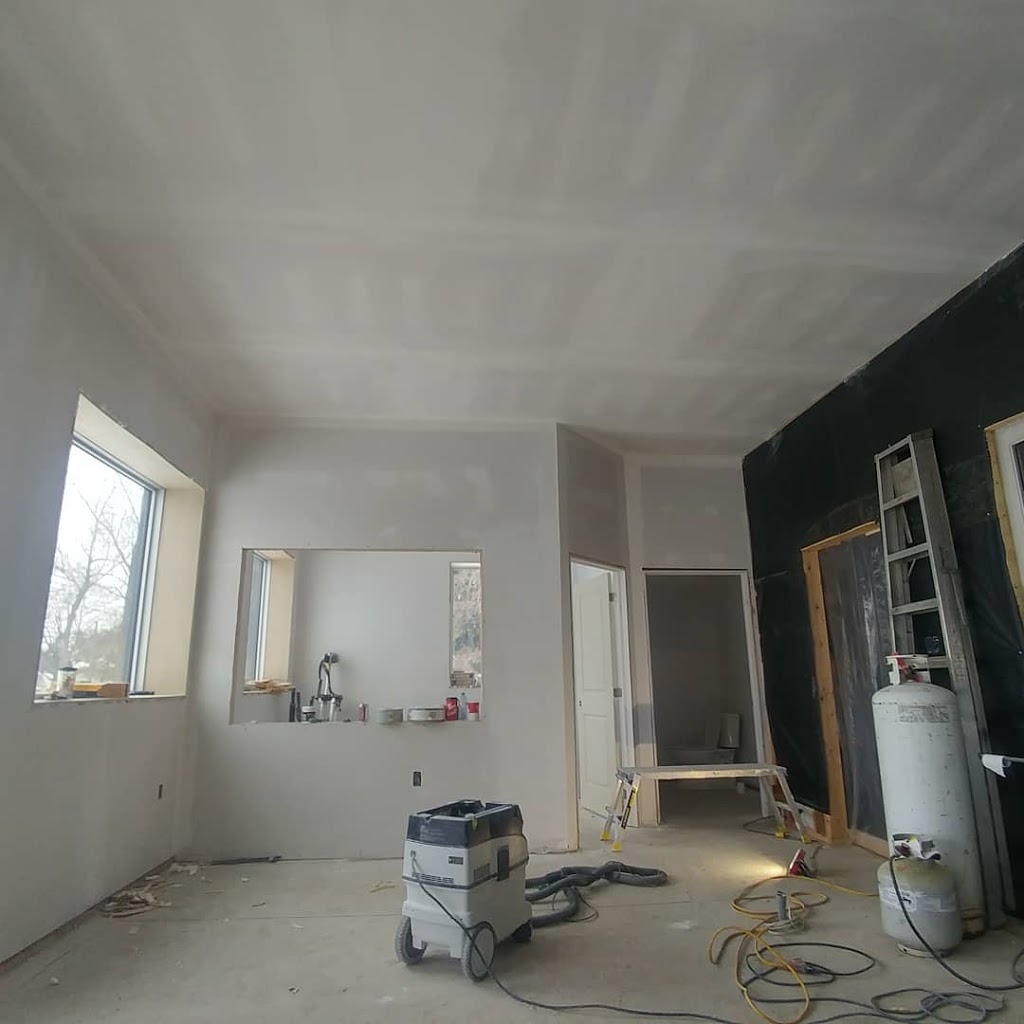 Chippers Taping & Construction | 264 Park Row S, Hamilton, ON L8K 2K5, Canada | Phone: (905) 978-2041