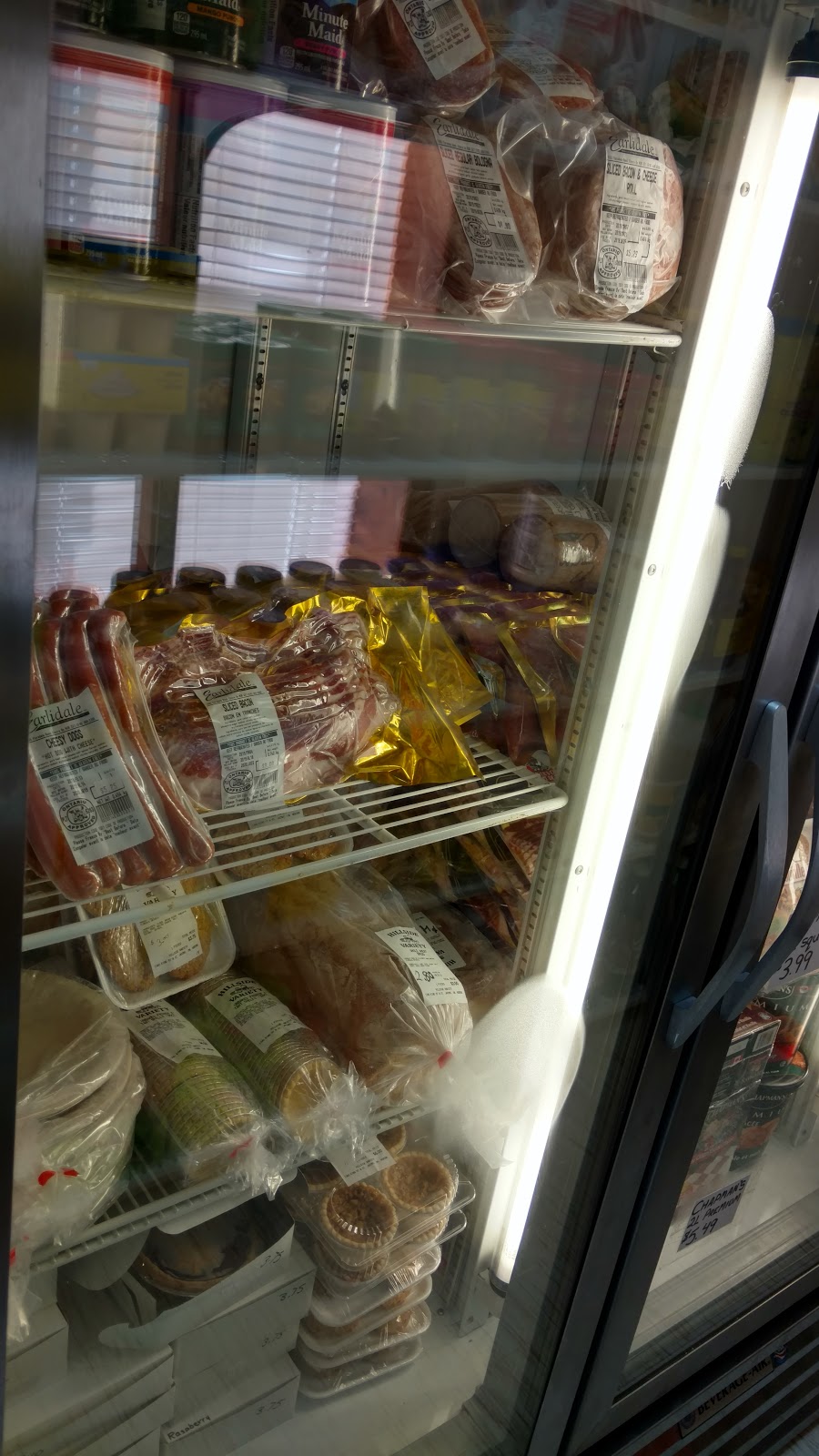 Hillside Variety and Bulk Foods Store | 1340 King St N, St. Jacobs, ON N0B 2N0, Canada | Phone: (519) 664-0344