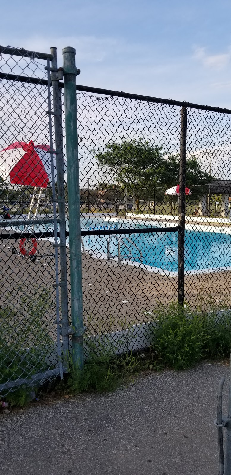 Irving W. Chapley Park | 205 Wilmington Ave, North York, ON M3H 6B3, Canada | Phone: (416) 395-0453