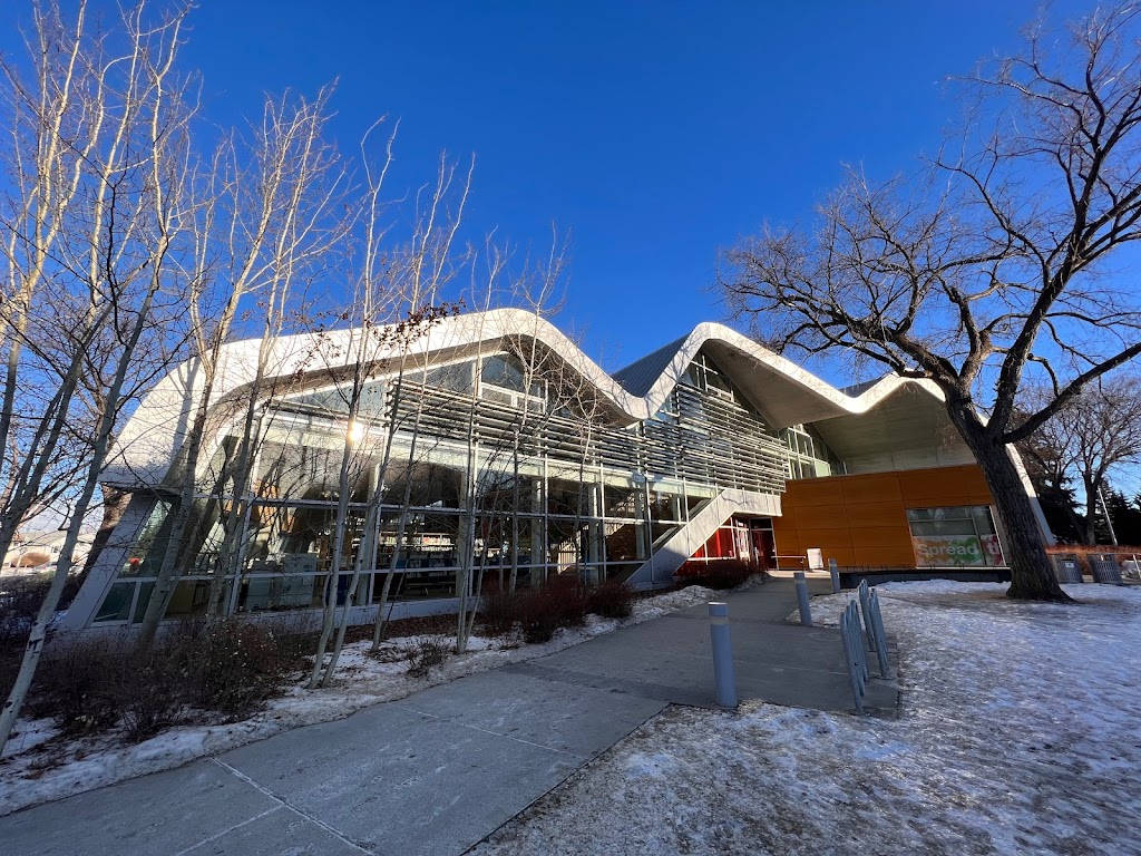 Edmonton Public Library - Jasper Place | library | 9010 156 St NW, Edmonton, AB T5R 5X7, Canada | 7804961810 OR +1 780-496-1810