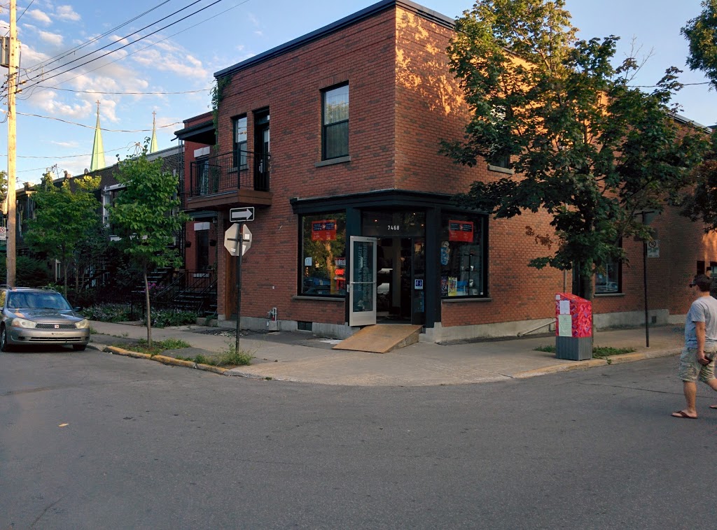 Canada Post | 7468 Rue Drolet, Montréal, QC H2R 1P0, Canada