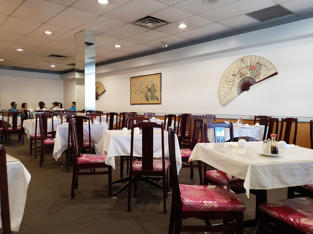 Golden Pearl Restaurant | 333 Brooksbank Ave, North Vancouver, BC V7J 3S8, Canada | Phone: (604) 986-3733