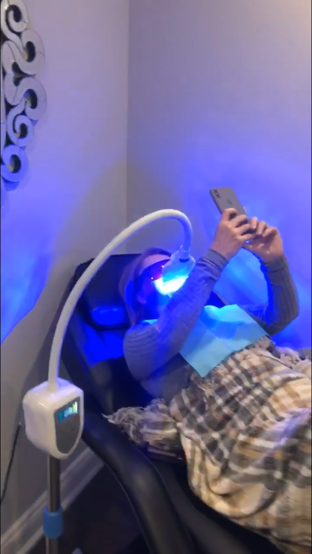 House of Smiles Teeth Whitening Inc. | 442 Lockmaster Crescent, Manotick, ON K4M 1L9, Canada | Phone: (613) 620-3504