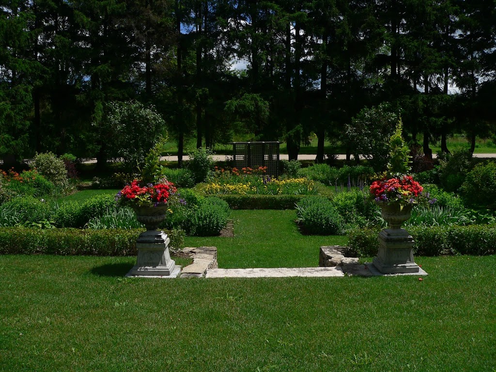 Garden Holistics Inc | 827502 Grey County Rd 40, Clarksburg, ON N0H 1J0, Canada | Phone: (519) 599-1003