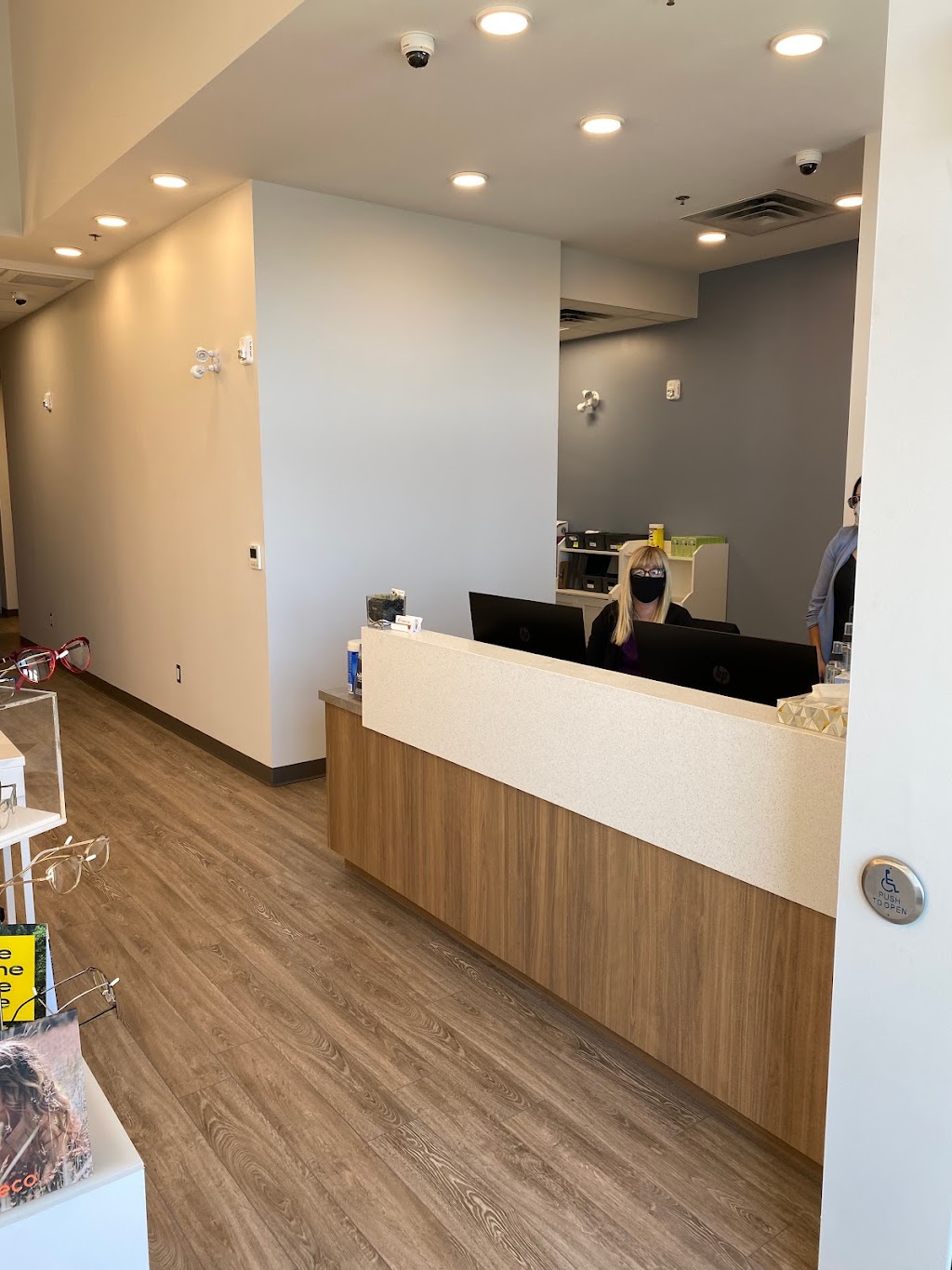 Prairie Eye Care- Winnipeg Optometrists (Park City Transcona) | 1490 Plessis Rd Unit 3, Winnipeg, MB R2V 5G6, Canada | Phone: (204) 306-0566