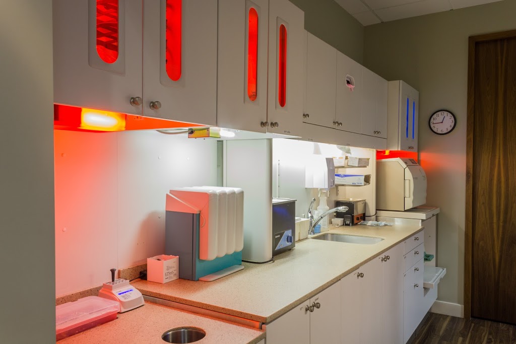 Friends and Family Dental Health | 4000 Glenmore Ct SE #105, Calgary, AB T2C 5R8, Canada | Phone: (403) 236-5171
