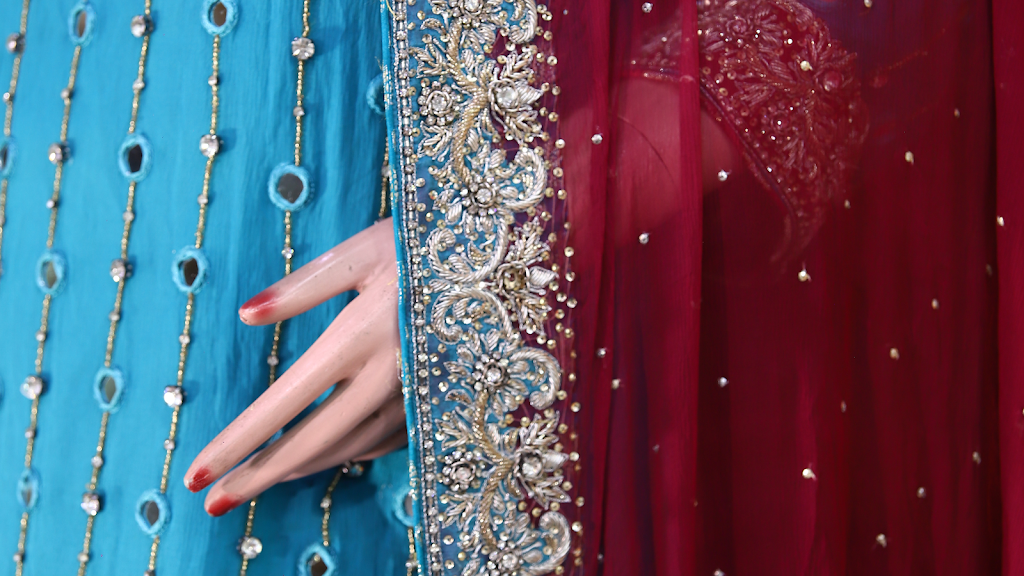 Riffat Collection | 7060 Salme Dr, Mississauga, ON L5N 7C4, Canada | Phone: (416) 854-2490