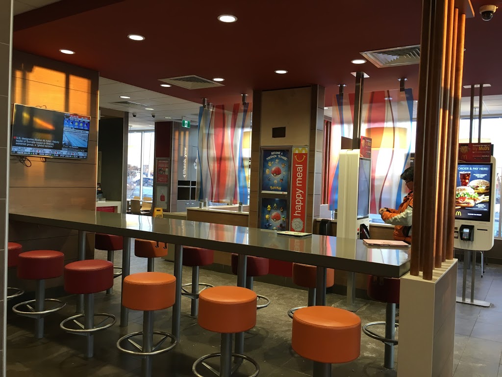 McDonalds | 3500 Major MacKenzie Dr W, Vaughan, ON L4H 3T6, Canada | Phone: (905) 303-9404