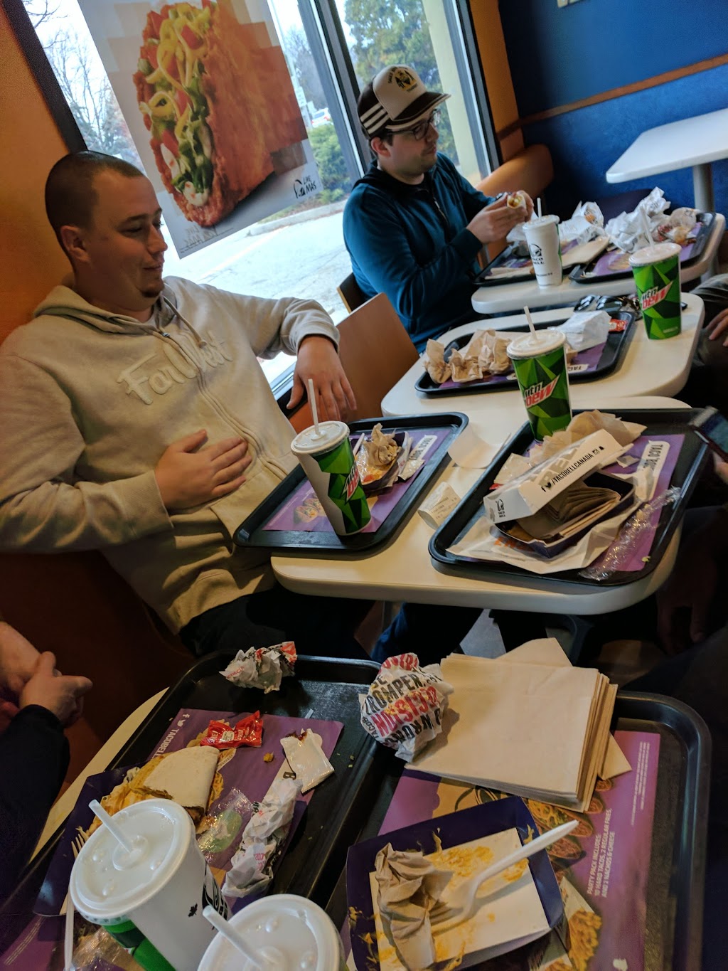 Taco Bell | 1790 Huron Church Rd, Windsor, ON N9C 2L4, Canada | Phone: (519) 977-0662
