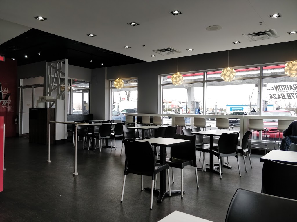 Thaïzone | 3104 Boulevard Moïse-Vincent, Saint-Hubert, QC J3Z 0C4, Canada | Phone: (450) 678-8424