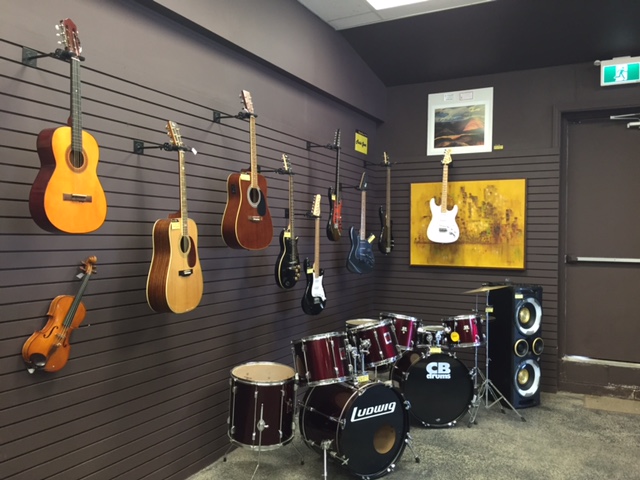 Babadoos Buy Sell Trade | 195 St Paul St W, St. Catharines, ON L2S 2C9, Canada | Phone: (905) 685-7777