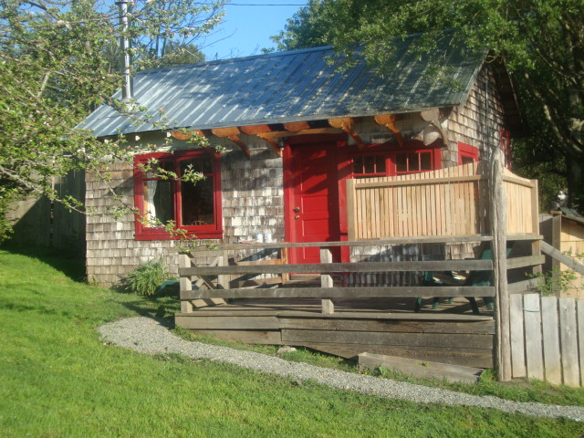 Orchard Cabin | 113 Perdue Rd, Salt Spring Island, BC V8K 2K6, Canada | Phone: (250) 537-1343