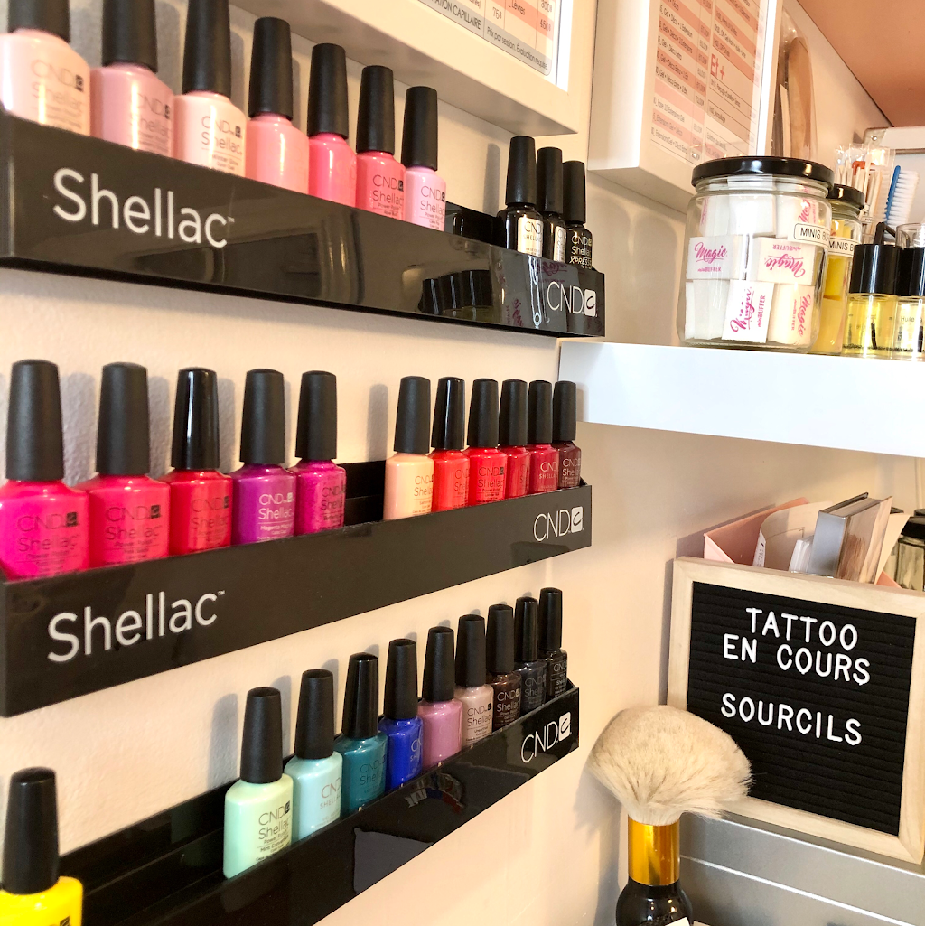 Mélissa Jérôme Artiste Beauté | 254 Chem. de la Grande-Côte, Rosemère, QC J7A 1J1, Canada | Phone: (514) 247-8062