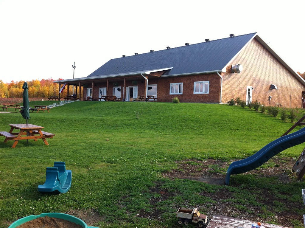 Le Pavillon Du Verger | 2232 Montée Brooks, Franklin, QC J0S 1E0, Canada | Phone: (450) 827-2742