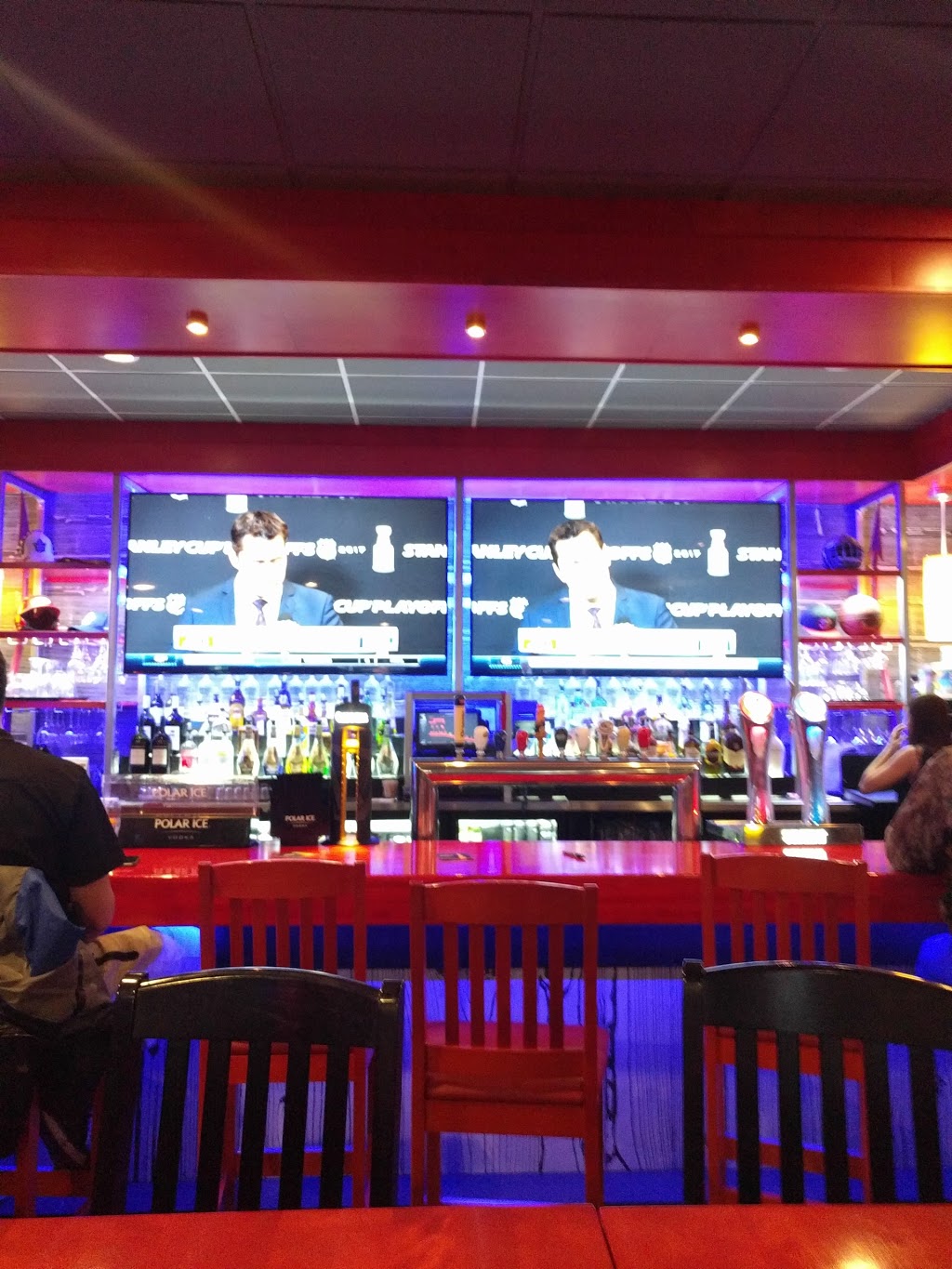 St. Louis Bar & Grill | 95 Saginaw Pkwy #7, Cambridge, ON N1T 1W7, Canada | Phone: (519) 267-8885