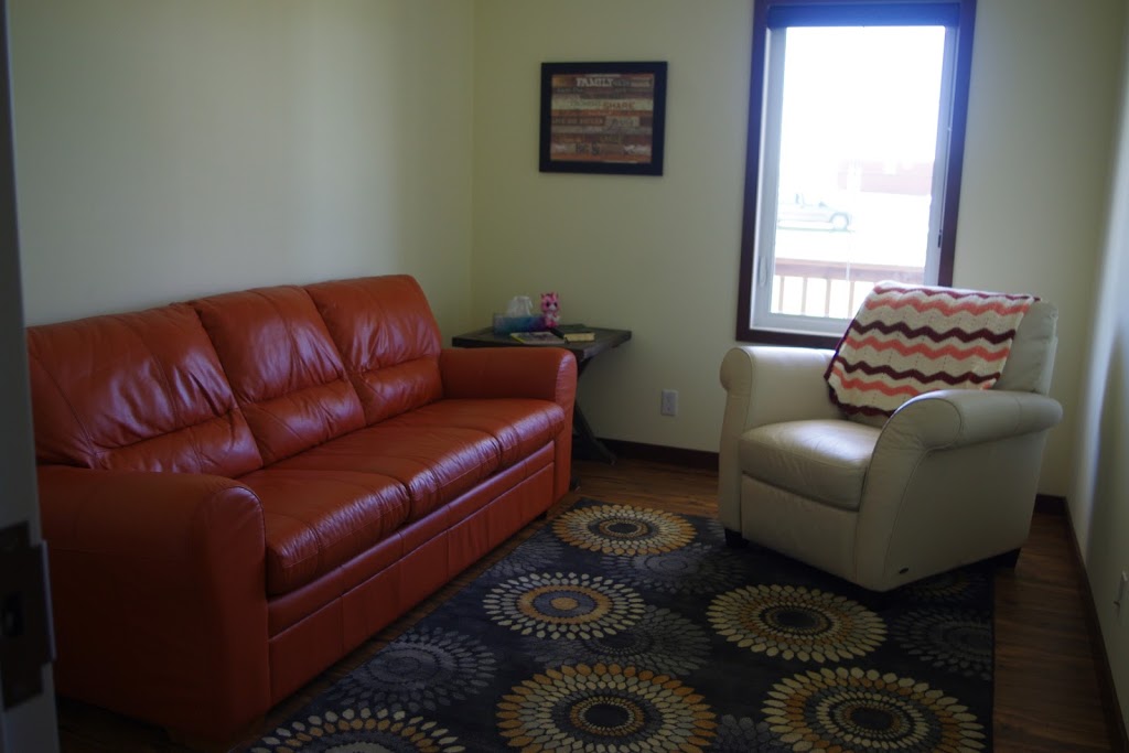 Katies Cottage | Centennaire Dr, Stanley, MB R0G 1R0, Canada | Phone: (204) 312-8445