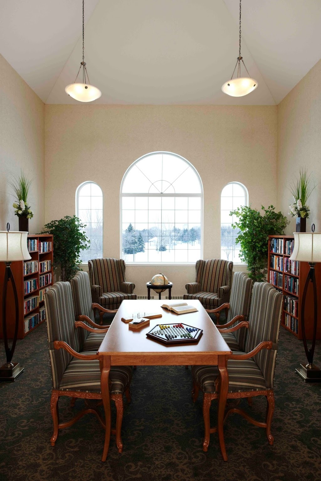 Revera Portsmouth | 125 Portsmouth Blvd, Winnipeg, MB R3P 2M3, Canada | Phone: (204) 284-5432