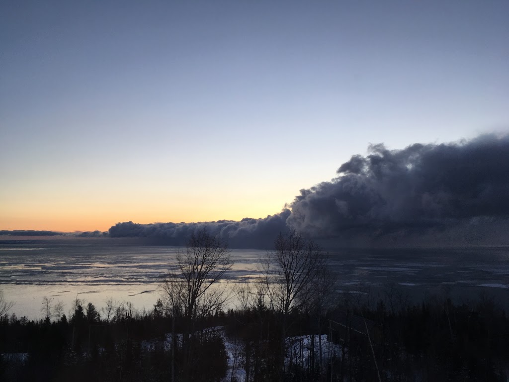Chalet lAquitaine | Petite-Rivière-Saint-François, QC G0A 2L0, Canada | Phone: (450) 659-8644