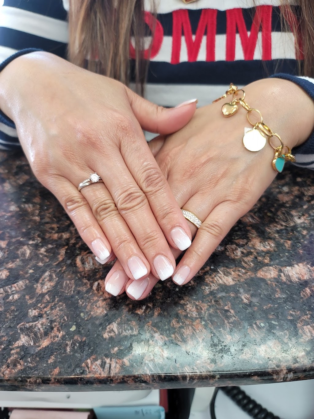 Pretty Looks Nails And Spa | 710 Centre St SE #7a, High River, AB T1V, Canada | Phone: (403) 649-6829