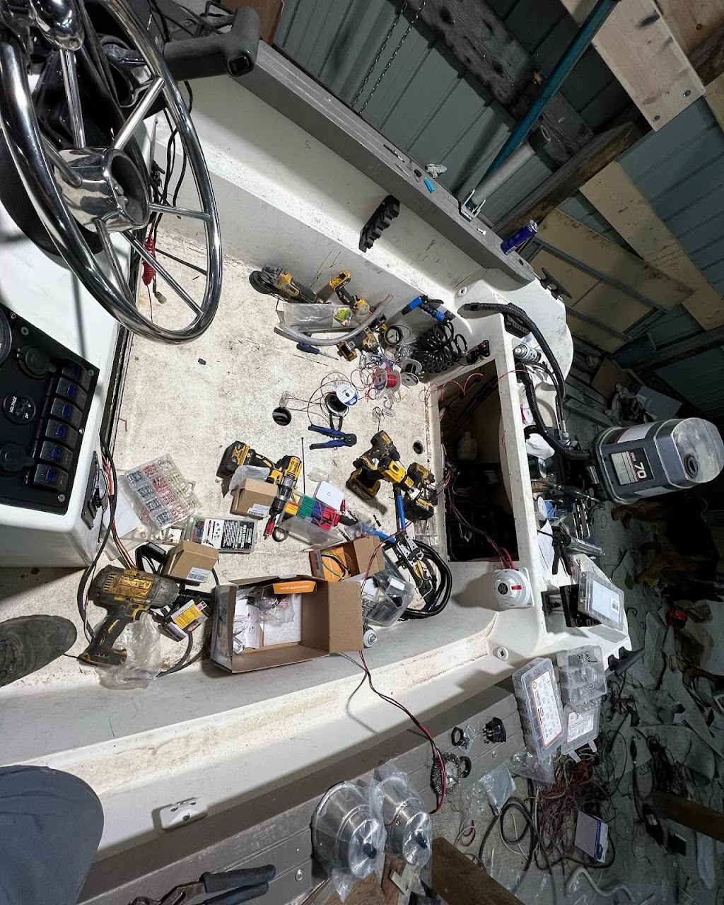 VOLTZ Marine | 5792 Fourth Line Rd, North Gower, ON K0A 2T0, Canada | Phone: (613) 913-2222