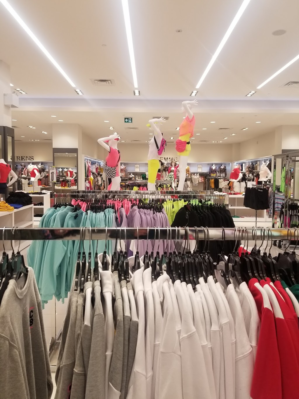 Urban Planet | 825 Rue Saint-Laurent Ouest, Longueuil, QC J4K 2V1, Canada | Phone: (450) 674-2495