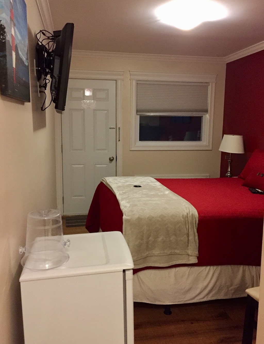 Arnolds Cove Inn | 41-59 Main Rd, Arnolds Cove, NL A0B 1A0, Canada | Phone: (709) 463-2313