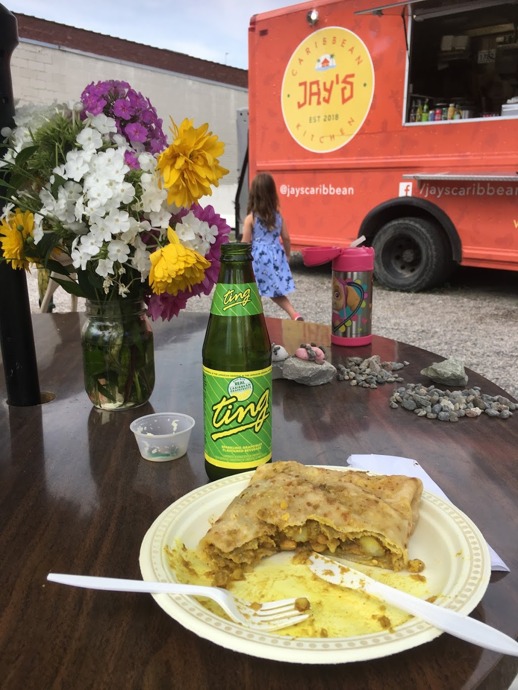 Jays Caribbean Kitchen | 2444 Yonge St, Toronto, ON M4P 2H4, Canada | Phone: (437) 333-4696