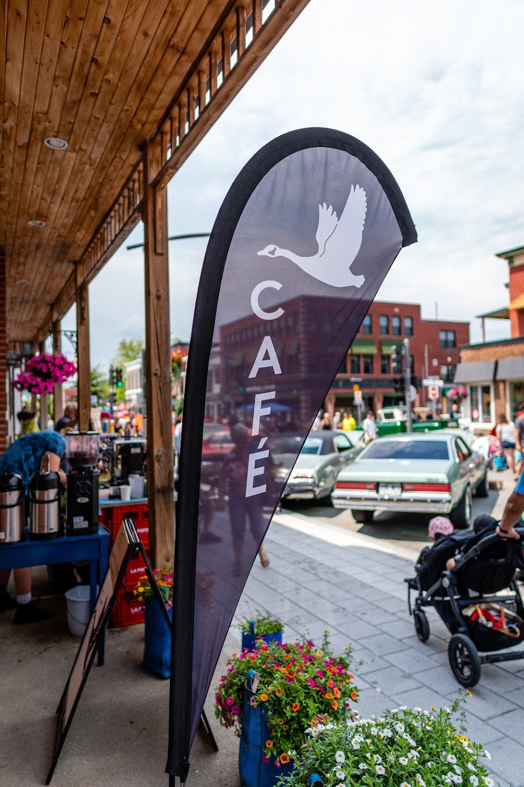 Géogène Café - Magog | 290 Rue Principale O, Magog, QC J1X 2A9, Canada | Phone: (819) 843-2212