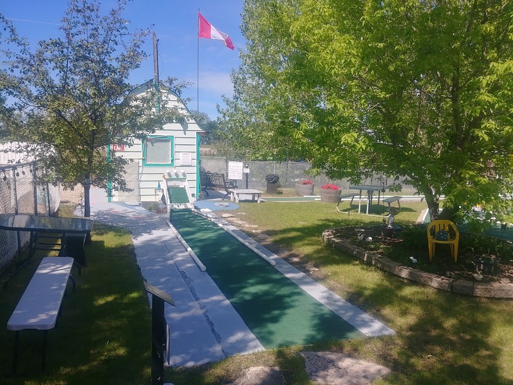 Manitou Mini Golf | 203-209 365 Hwy, Manitou Beach, SK S0K 4T1, Canada | Phone: (306) 250-4801