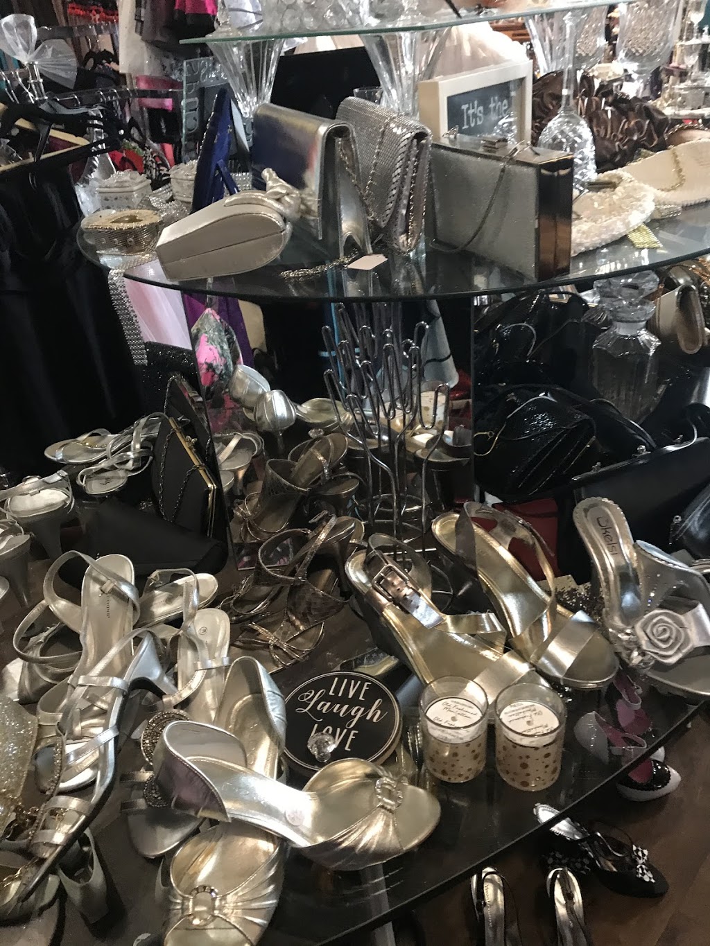 My Little Dress Shop | 7146 Vipond Rd, Nanaimo, BC V9T 6H1, Canada | Phone: (250) 713-3434