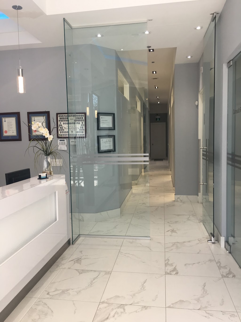 Dr. Doan Dentistry | 3075 Ridgeway Dr Unit 24, Mississauga, ON L5L 5M6, Canada | Phone: (905) 569-8332